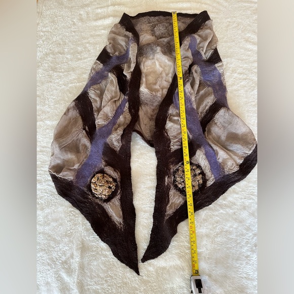 Silk and felted wool shawl. Designer/Artist Tami Zohar - Picture 6 of 7